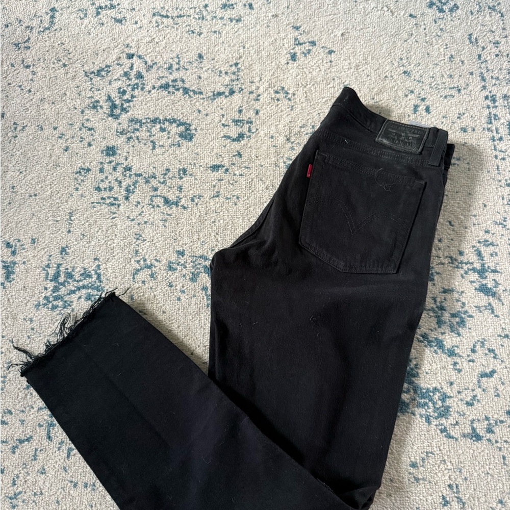 Black Levi’s Denim Jeans